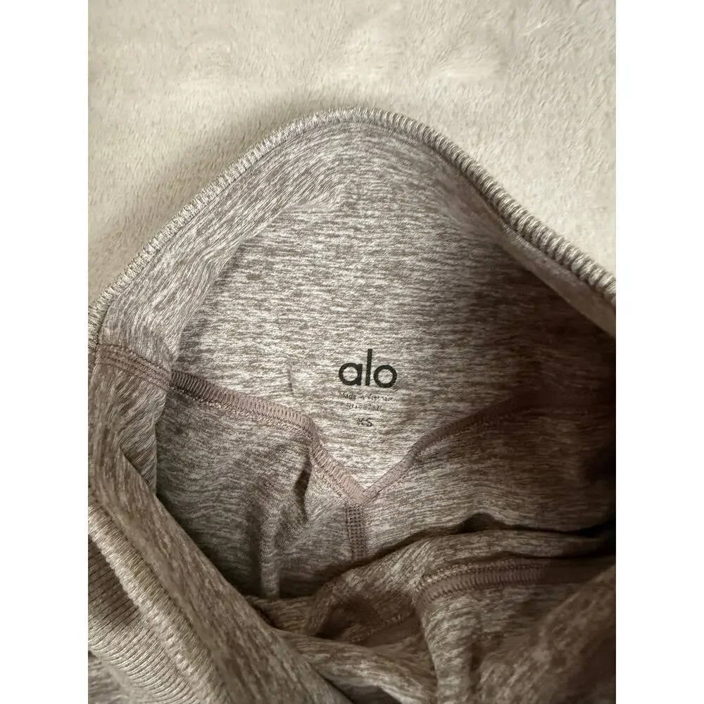 ALO Yoga very nice